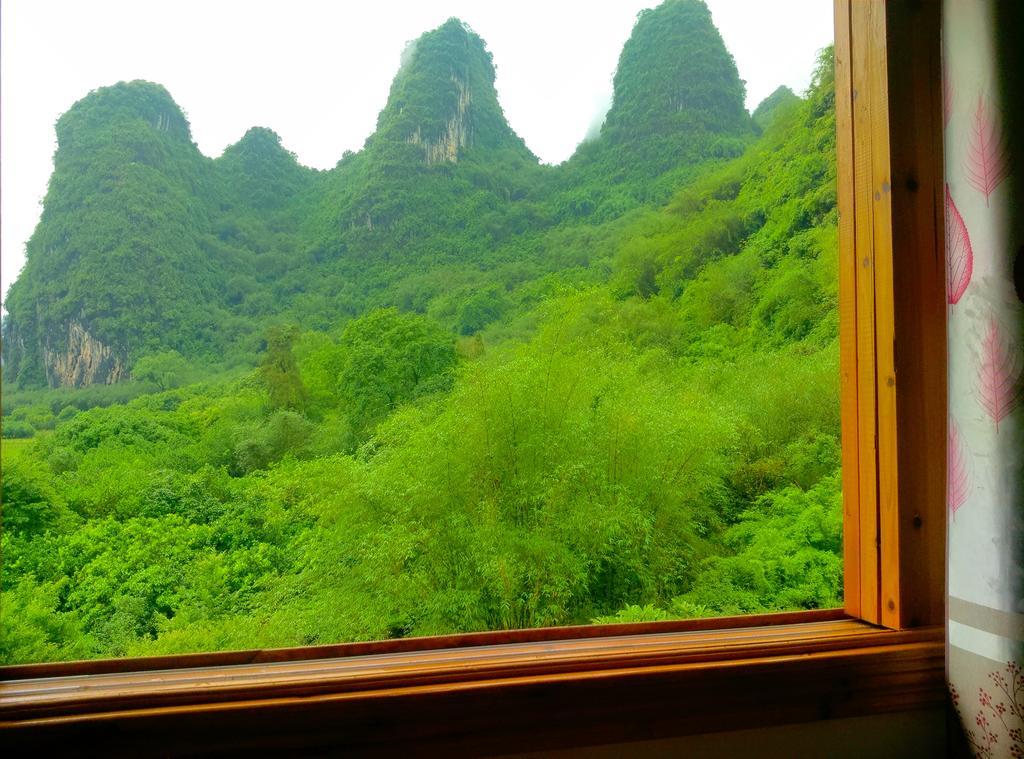 Готель Yangshuo Peaceful Valley Retreat Екстер'єр фото