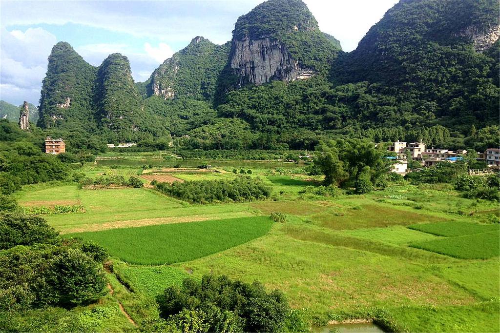 Готель Yangshuo Peaceful Valley Retreat Екстер'єр фото